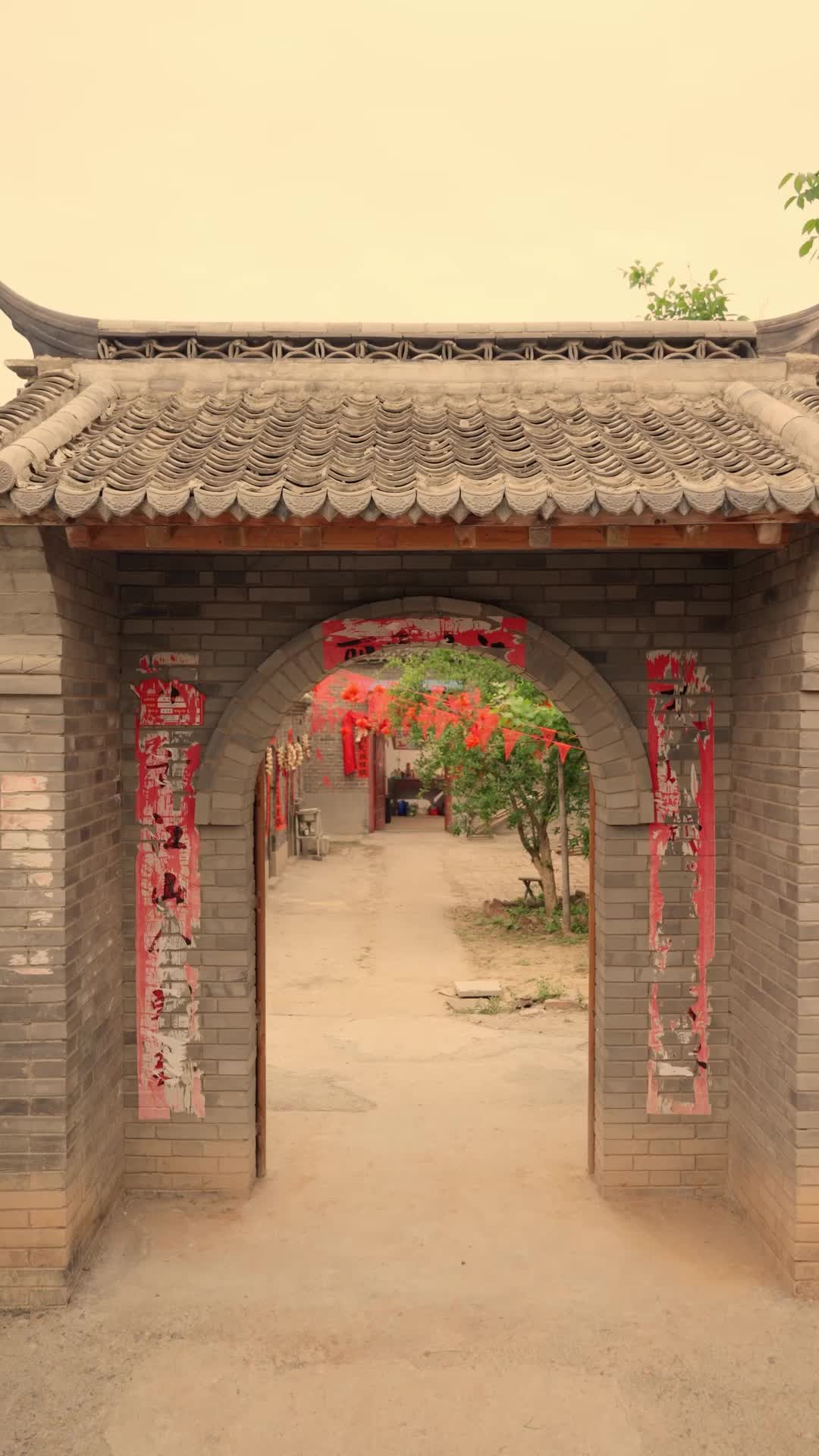 Folge 7 - Rette sie, 1981!